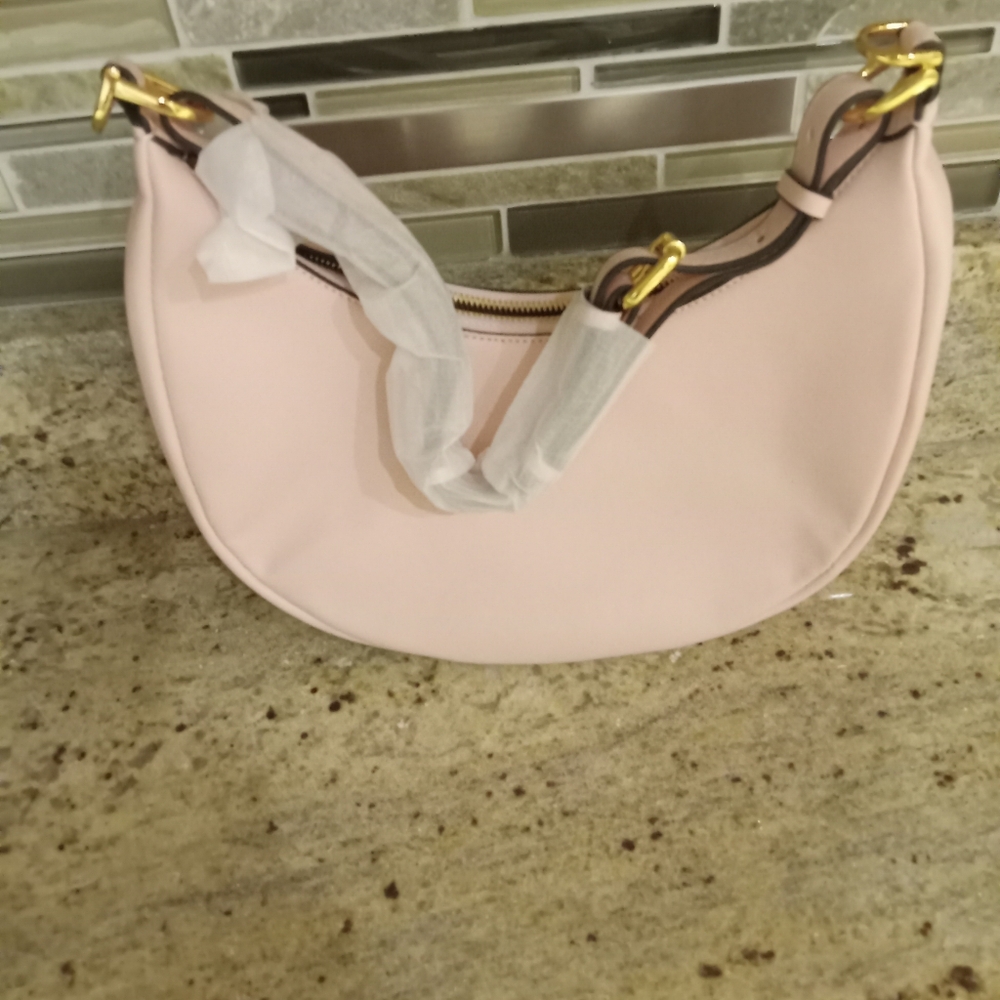 Elegant Light Pink Shoulder Bag